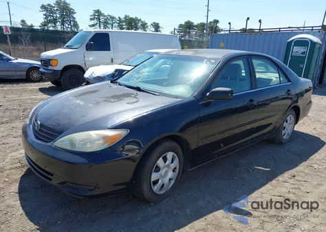 2002 Toyota Camry Le from USA, damaged, VIN 4T1BE32K82U106598